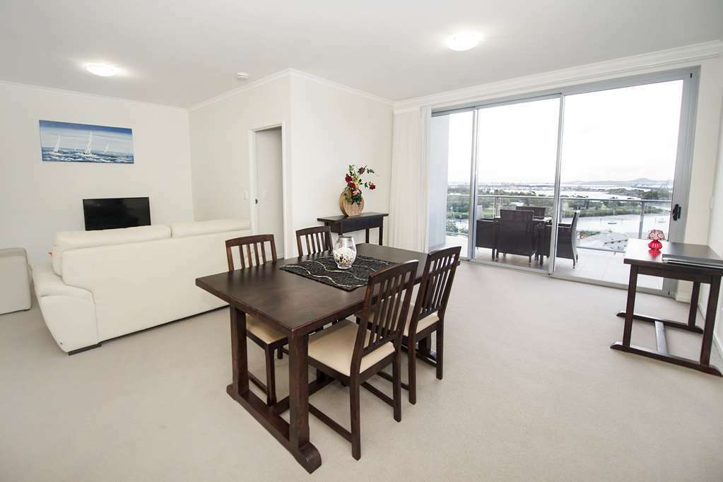 Curtis Central Apartments Official Gladstone Nhà hàng bức ảnh