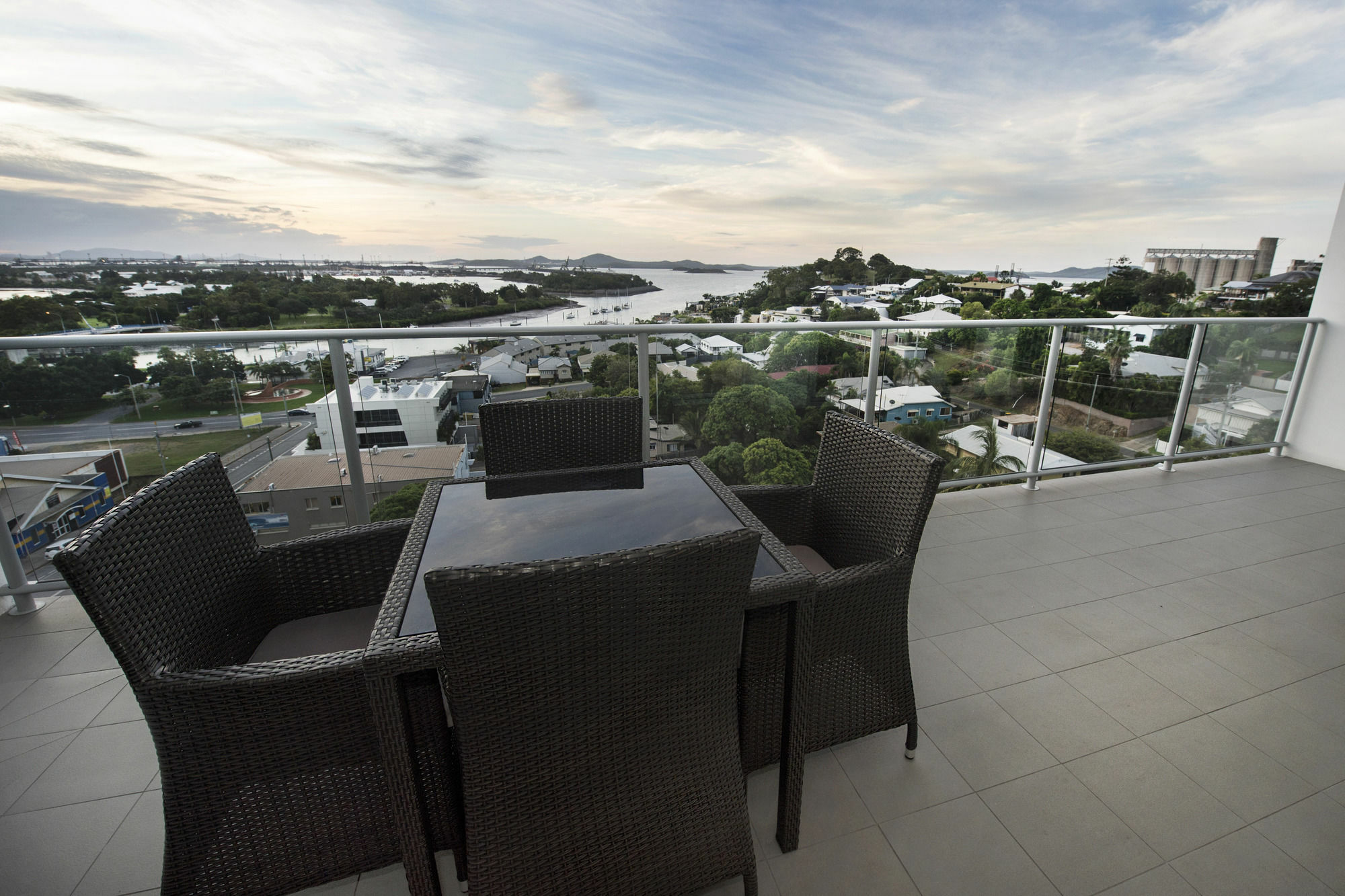 Curtis Central Apartments Official Gladstone Ngoại thất bức ảnh